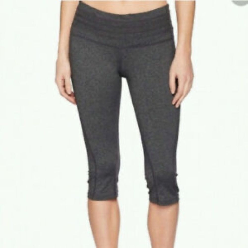 Prana crop charcoal leggings size small